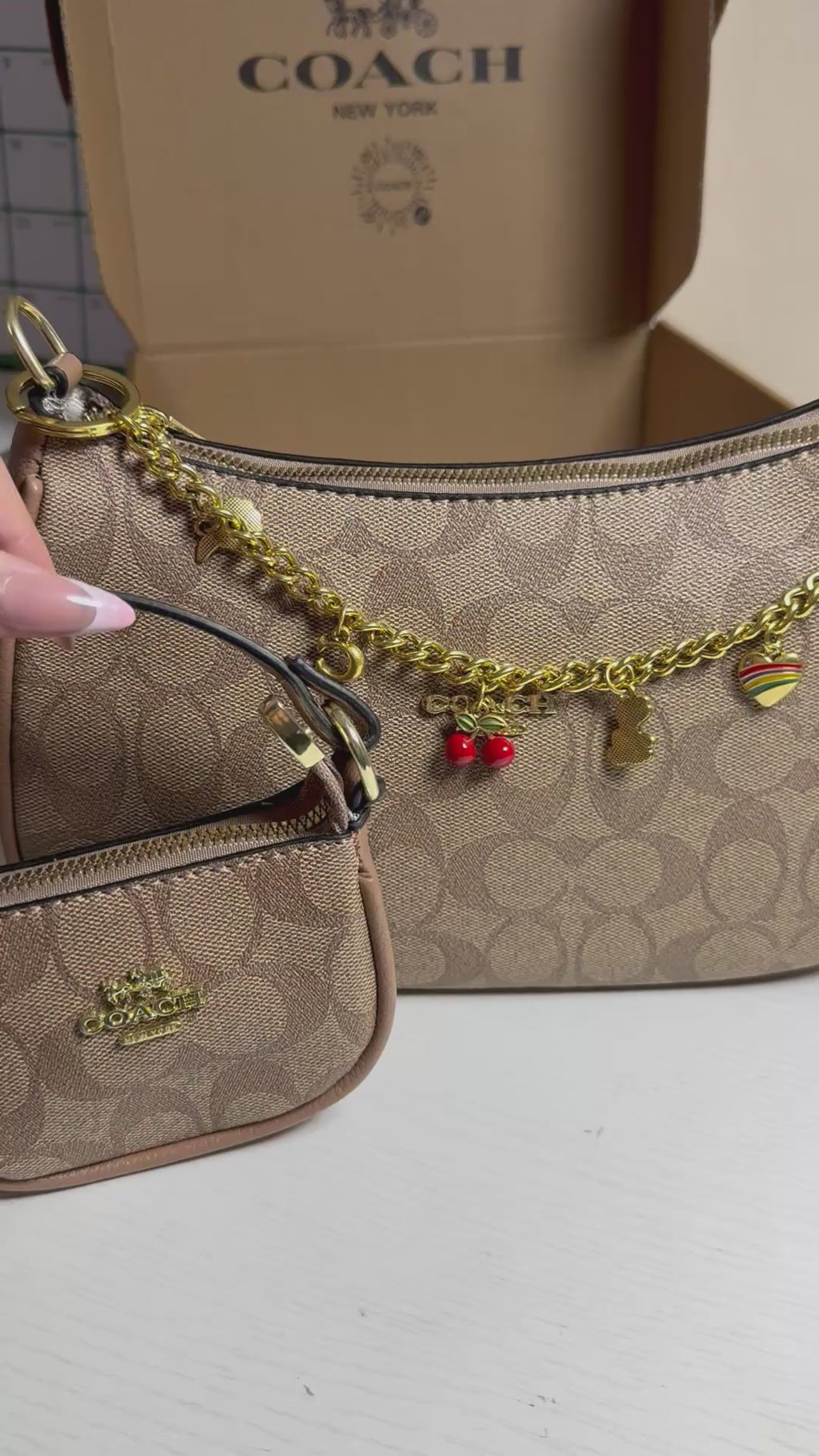 👜 Beige Queen Set 👑🖤